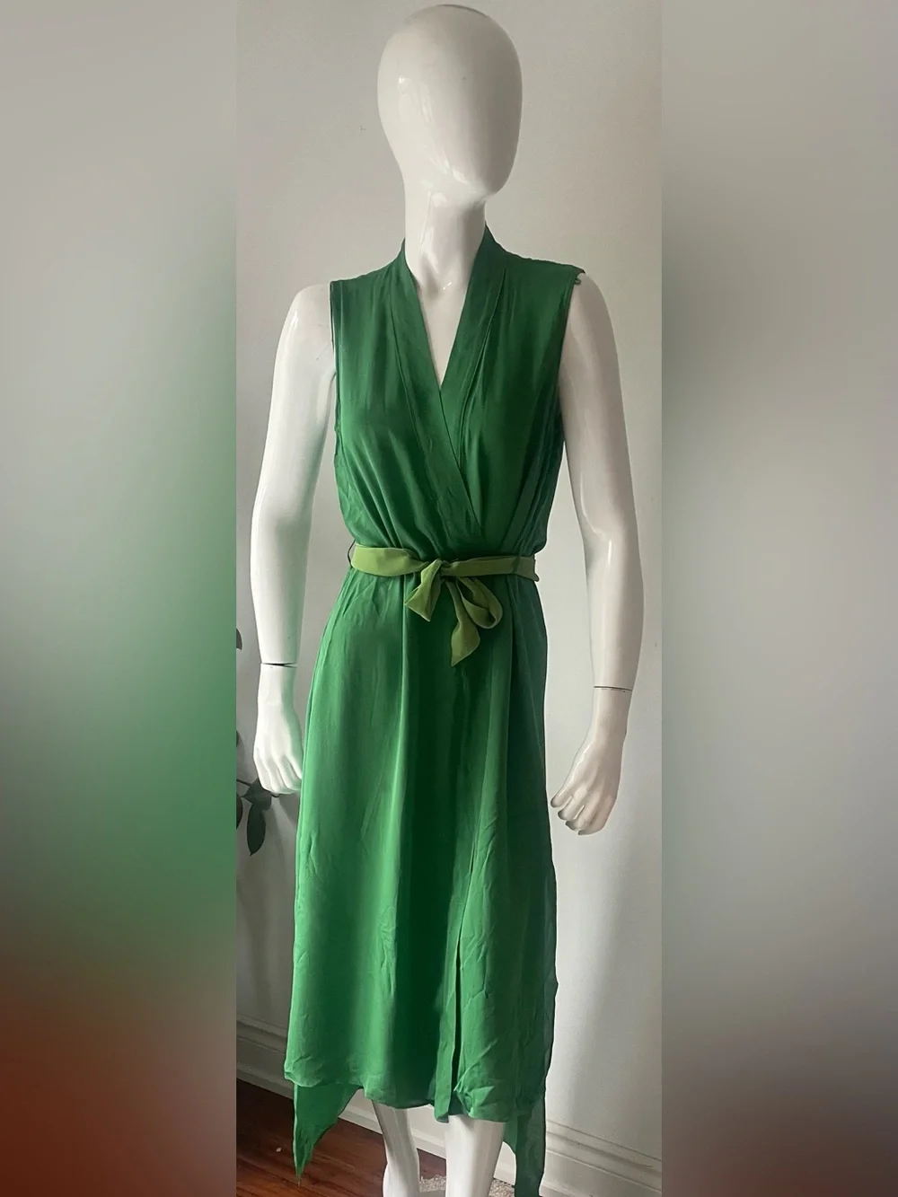 Massimo Dutti Silk Green Wrap Caftan Dress Midi Relaxed Fit Medium - Picture 2 of 8